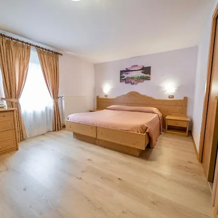 Hotel Siera Hof Sappada Buitenkant foto